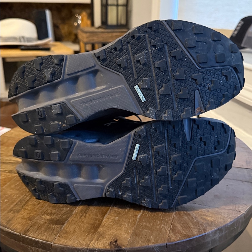 On Clouds Cloudsurfer Trail Waterproof Sneakers 9… - image 13